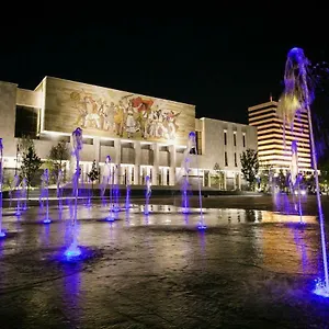 Venere , Tirana Albania