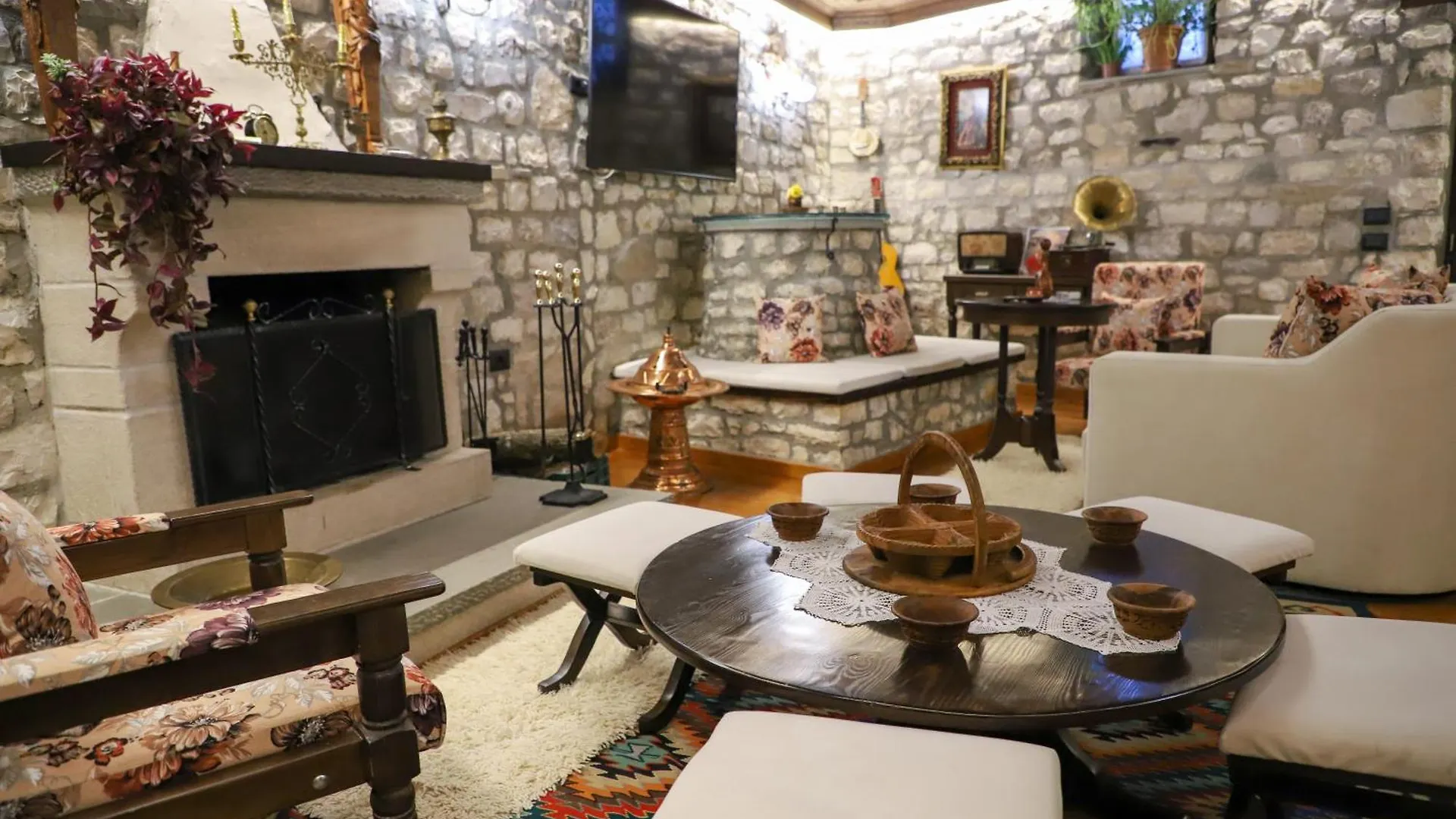 Villa Oda Tomori Berat